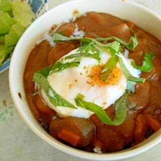 落とし卵かけカレーご飯